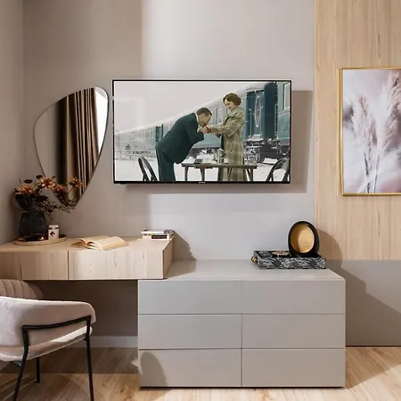 Qult - Orient Express * Bucharest