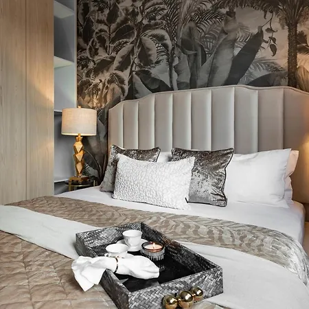 Qult - Orient Express Bucharest